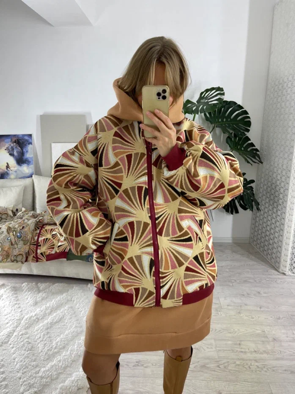 Куртка-бомбер (цвет бежево-винный)