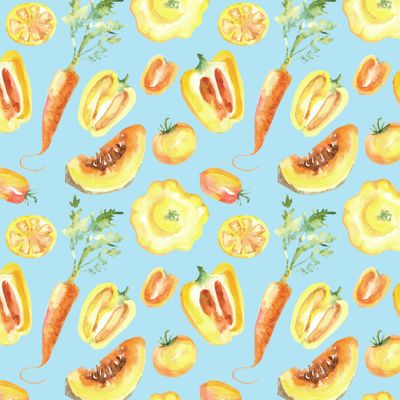 Желтые овощи на голубом