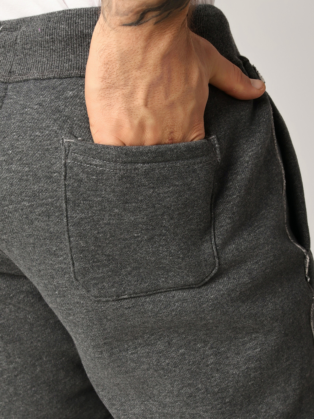 Трикотажные прямые флисовые брюки Abercrombie & Fitch FABT12