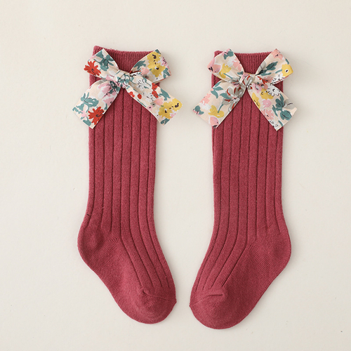 Носки деткие с бантиками "Cutie" 5-8 лет, красные