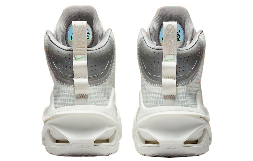 Кроссовки Nike