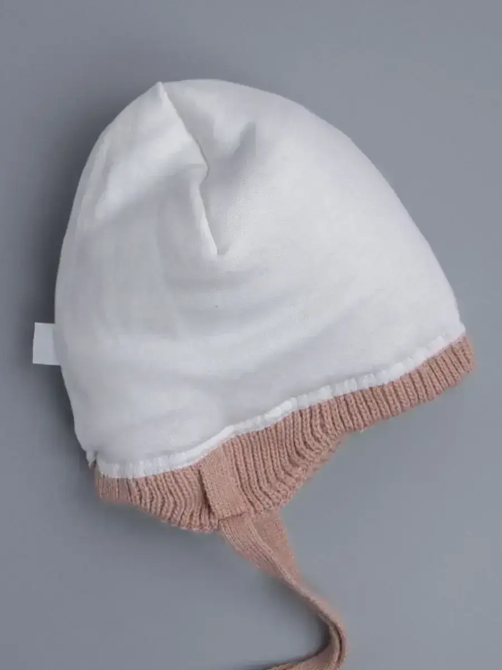 Шапка зимняя с ушками на завязках