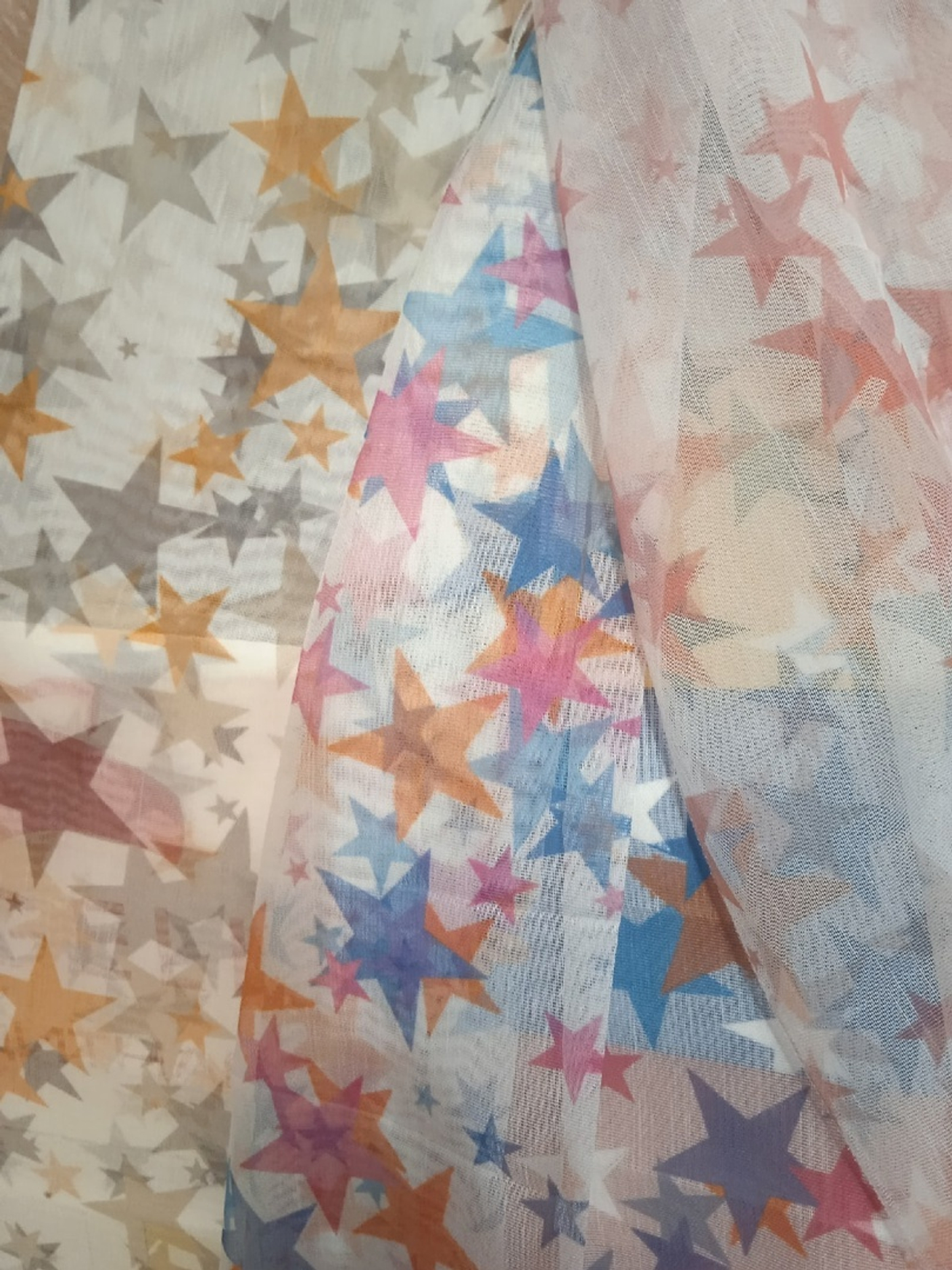 Нарядная детская комната радует не только детей, но и их родителей.