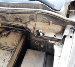Упор (амортизатор) капота для Mazda CX9 (2006-2016) Autoinnovation.08-09