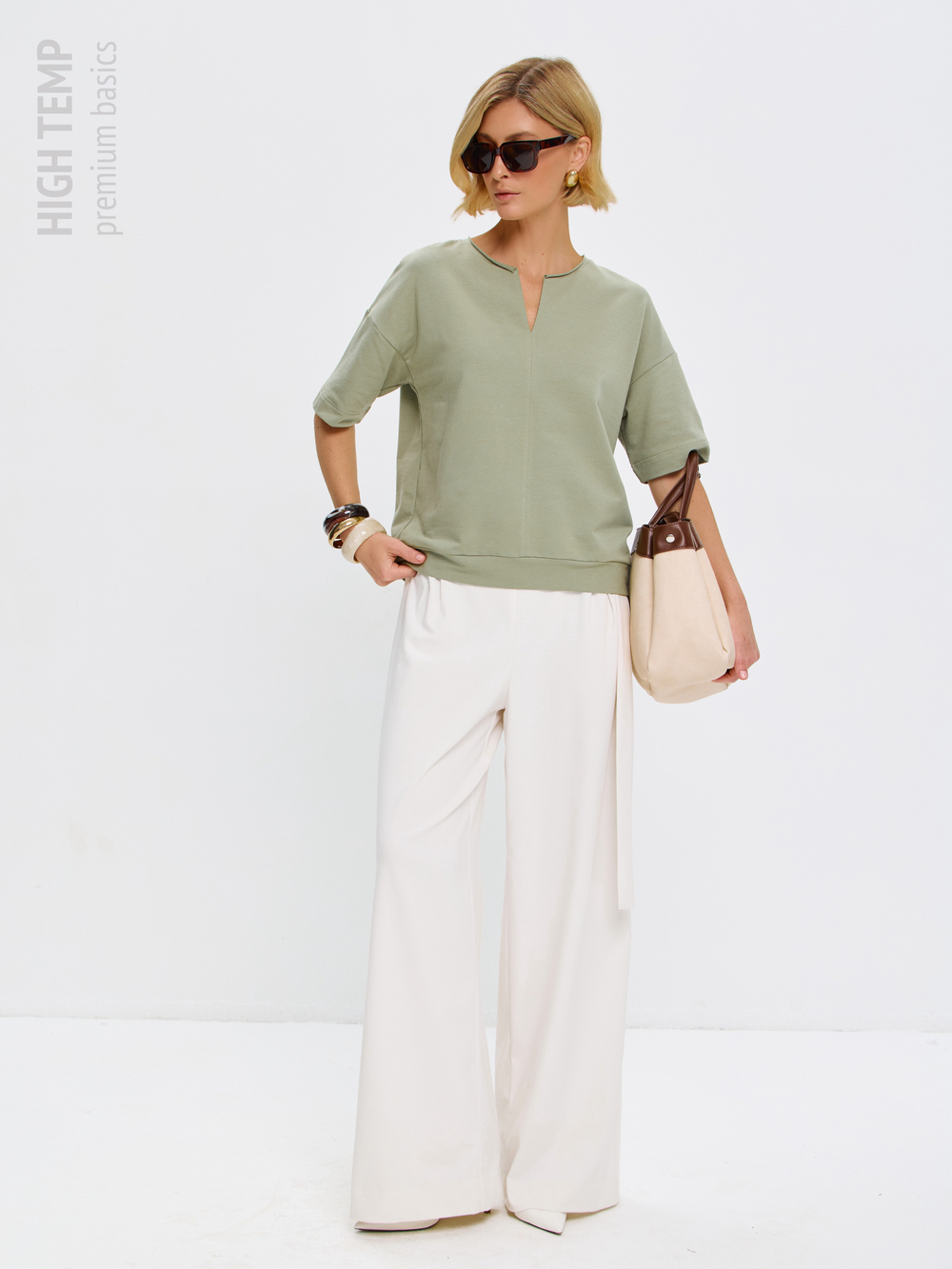 Плотная футболка из футера 2-нитки с V-вырезом HIGH TEMP