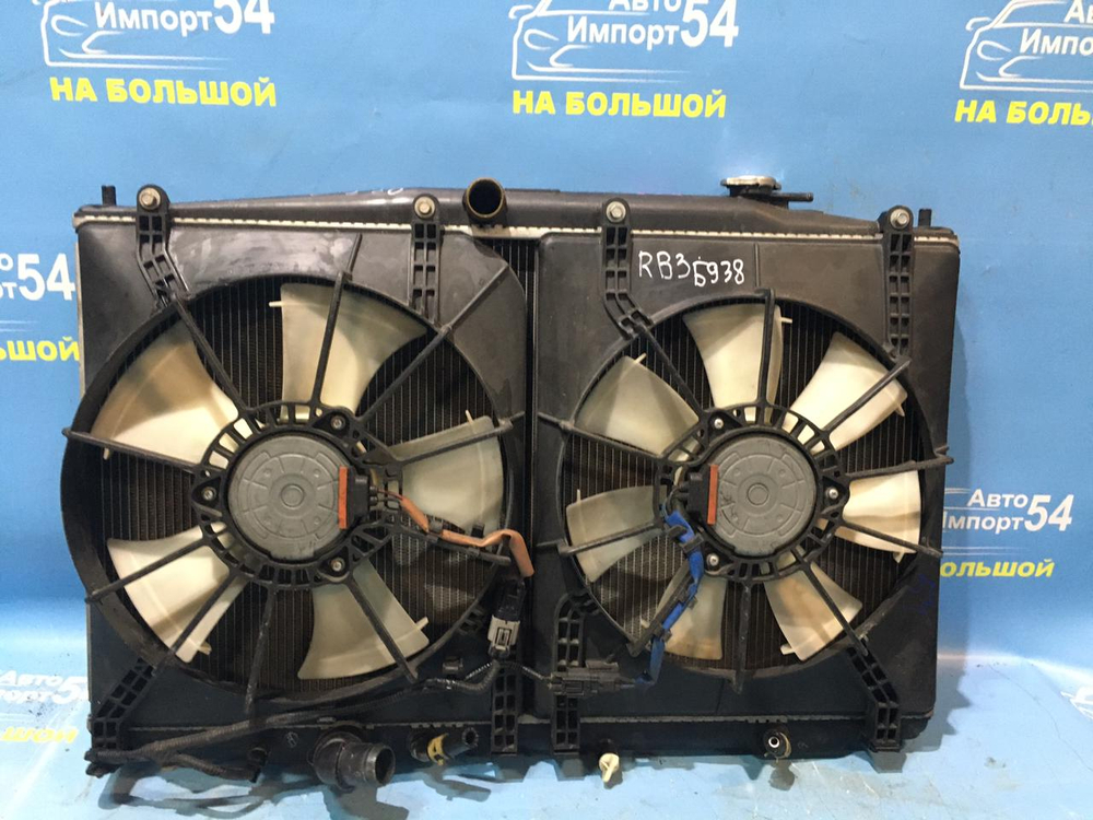 Радиатор двигателя Honda ODYSSEY 2008-2017