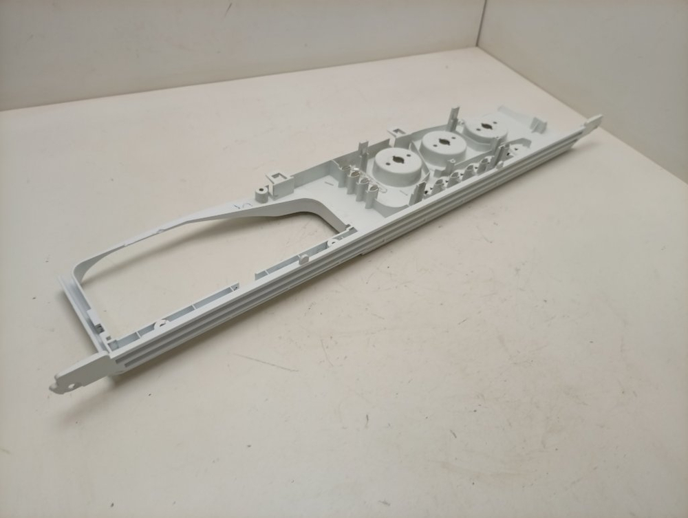 WISL103 кт63 Лицевая панель для стиральной машины Indesit 250003499 б/у