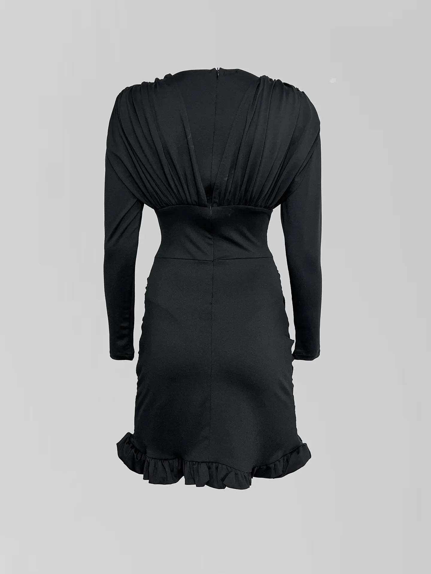 Платье Dzhadagaevs однотонное короткое с перекрученным низом и боди