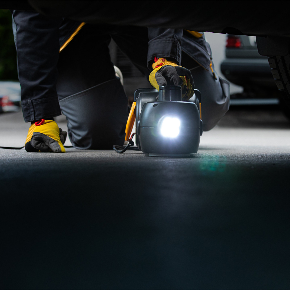 Домкрат электрогидравлический «3 в 1» (1,5 т), 12В, с гайковертом электрическим, в наборе Denzel