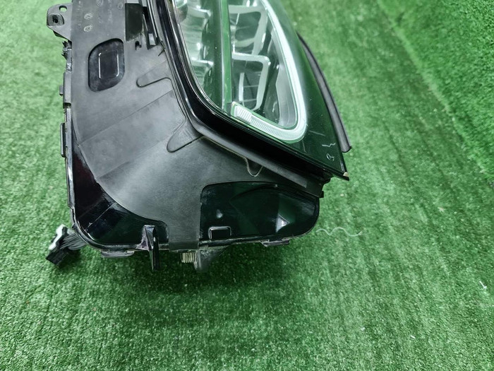 Фара правая Mercedes GLC X253 (2019-2022) LED