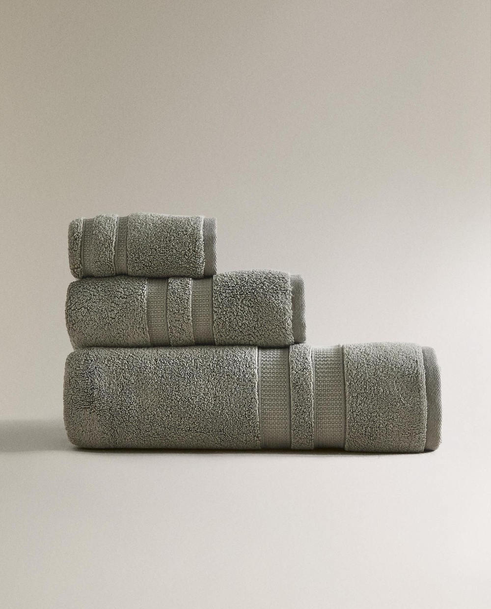 Zara Home - Очень мягкое двойное бордюрное банное полотенце, серый, 30х50 см