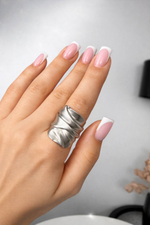 Кольцо "Волна" массивное матовое