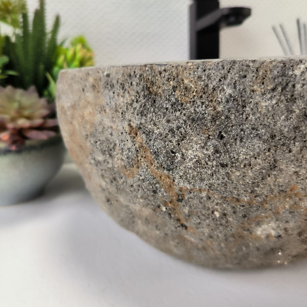 Раковина из речного камня RS-63859 (42*39*15) 0121