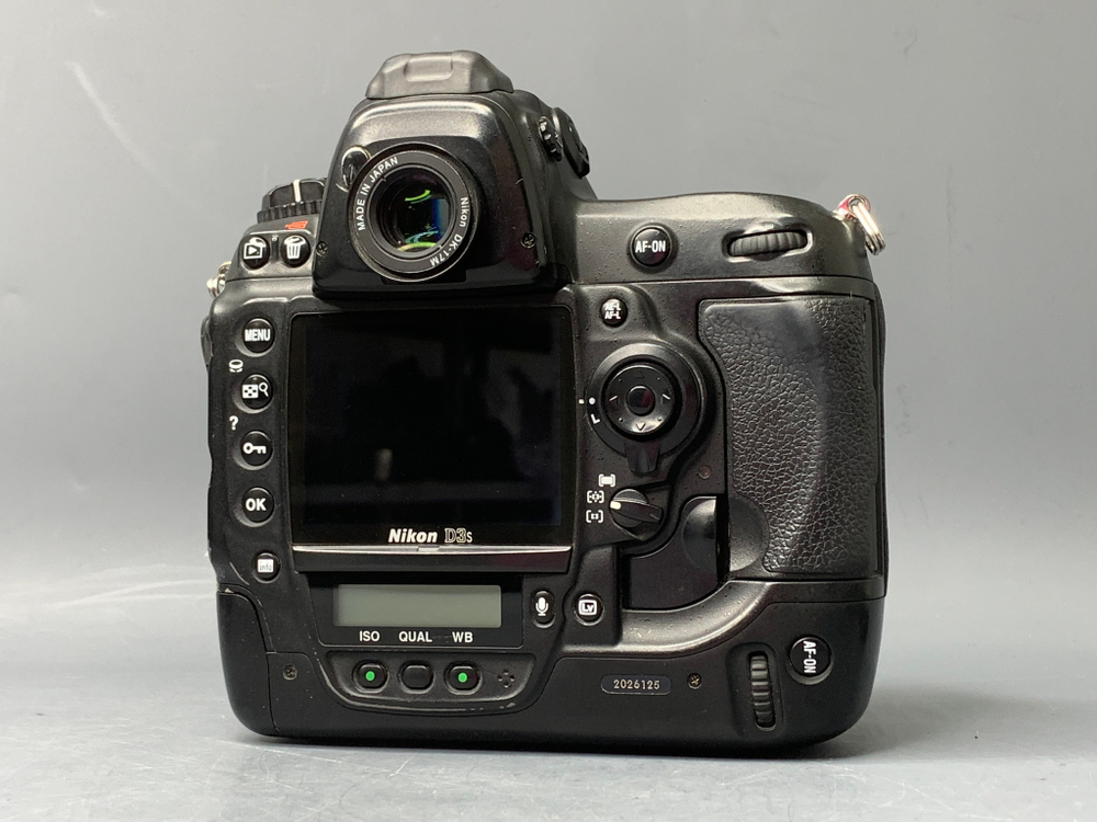 Nikon D3S Body 792.580 Кадров