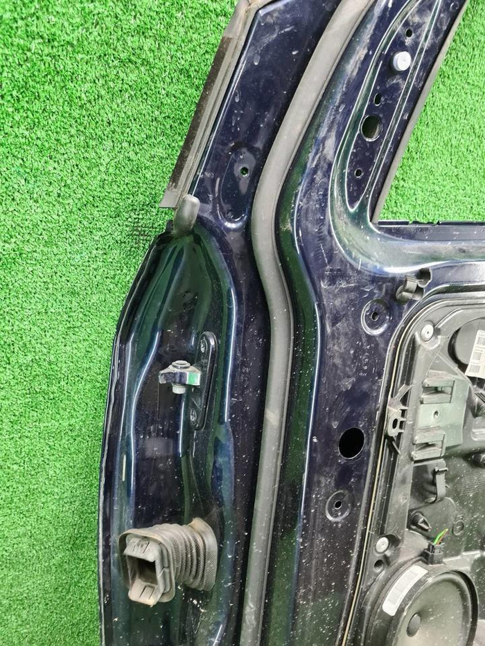 Дверь передняя правая Mercedes B w246 (2011-2018)