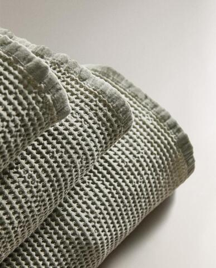 ZARA HOME БАННОЕ ПОЛОТЕНЦЕ С ВАФЕЛЬНЫМ УЗОРОМ, ЗЕЛЕНЫЙ