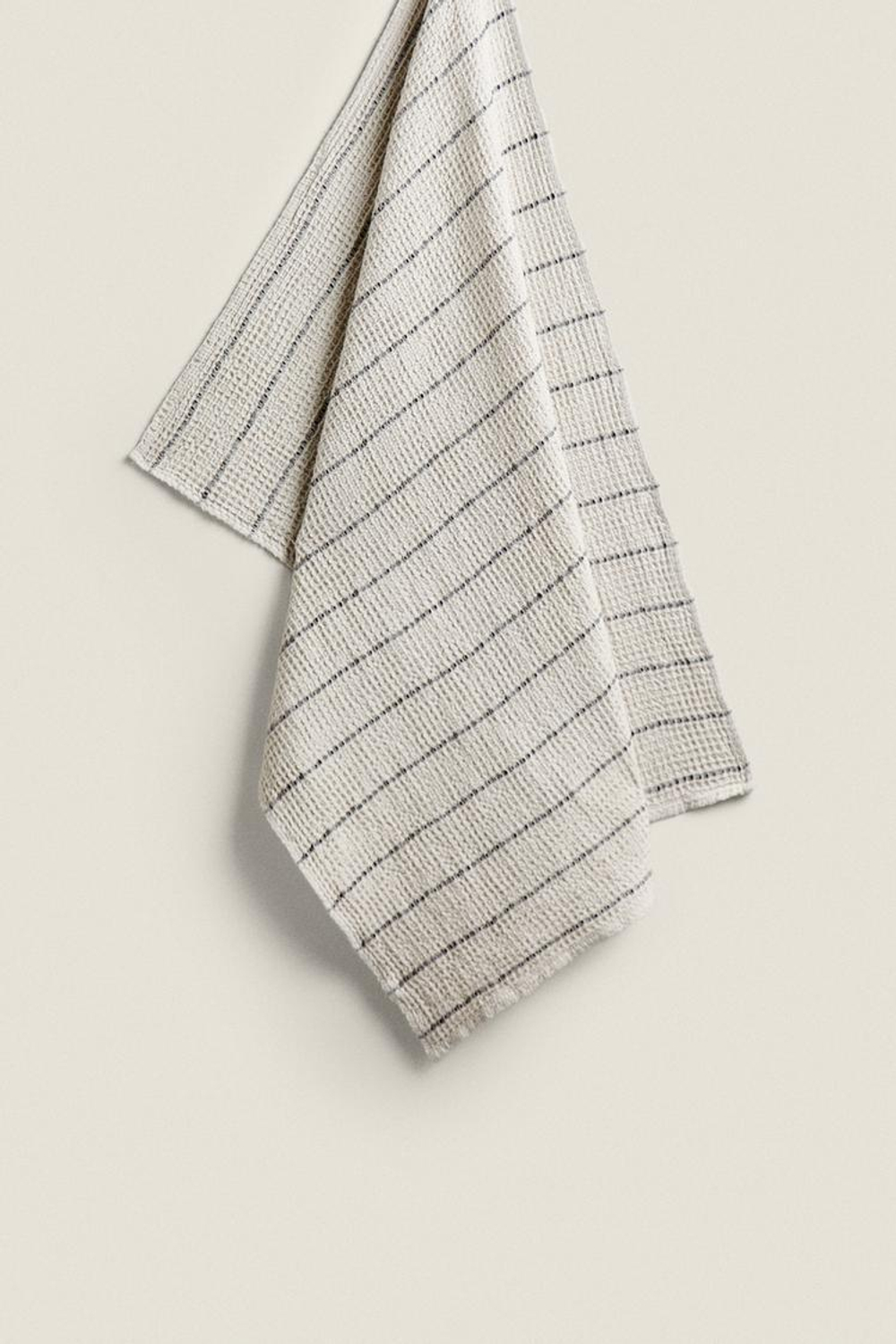 ZARA HOME ПОЛОСАТОЕ КУХОННОЕ ПОЛОТЕНЦЕ, СЕРОВАТЫЙ