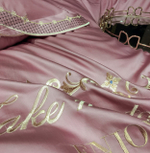 Постельное белье Сатин Гладкокрашеный Вышивка Делюкс на резинке DHCR001