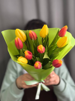 Букет из тюльпанов №8