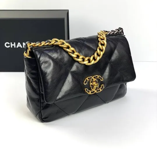 Сумка-конверт Chanel 19 среднего размера черный