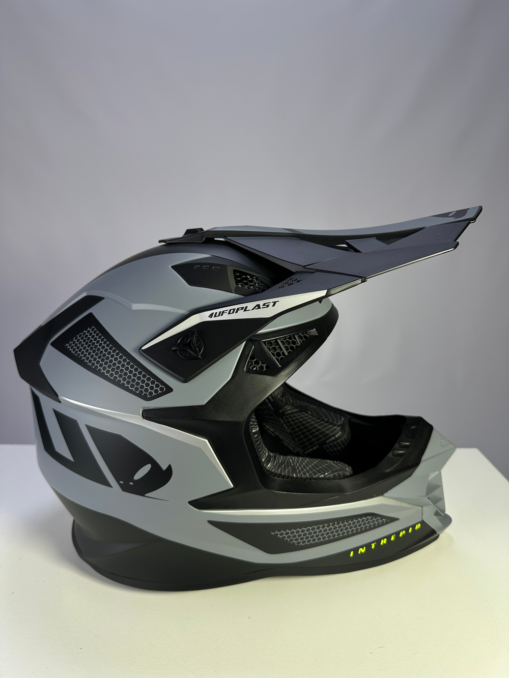 Мотошлем UFO HELMET INTREPID Gray Matt