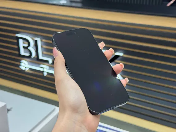 Б/У Телефон Apple IPhone 16 Pro 128Gb Black 96% (FW3KP39QC4)