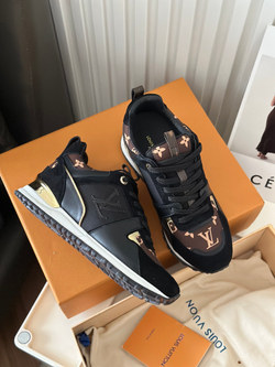 Louis Vuitton Run Away Trainer