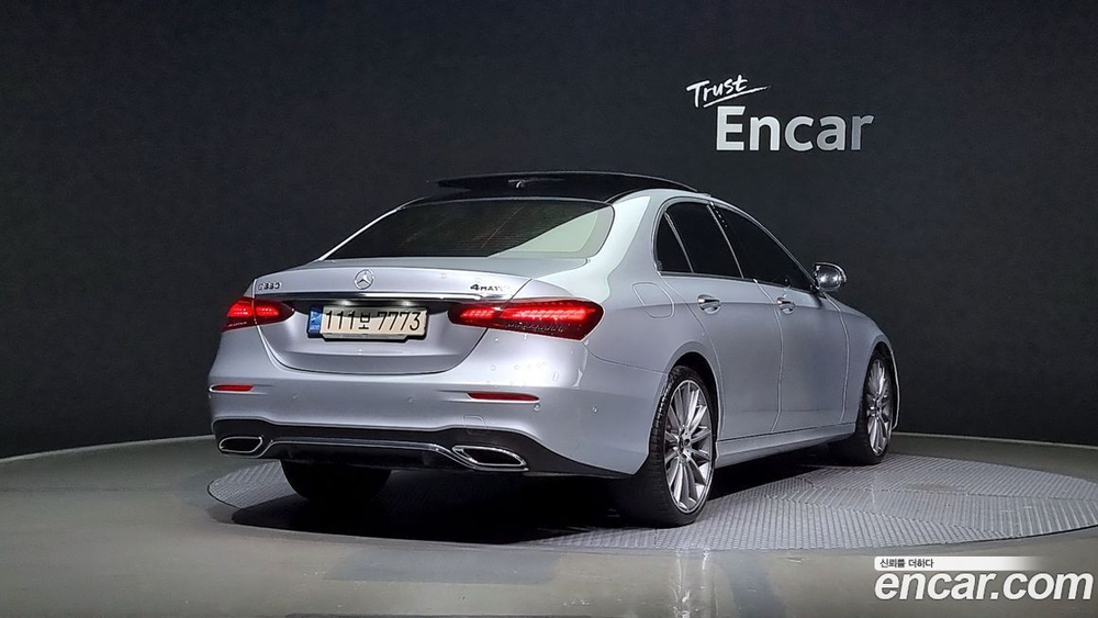 Mercedes-Benz E-Class W213 E350 4MATIC AMG Line (05.2022)