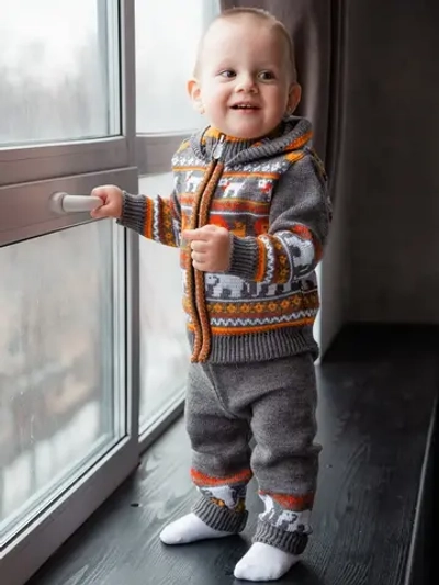 Костюм вязаный детский "Веселый зоопарк"