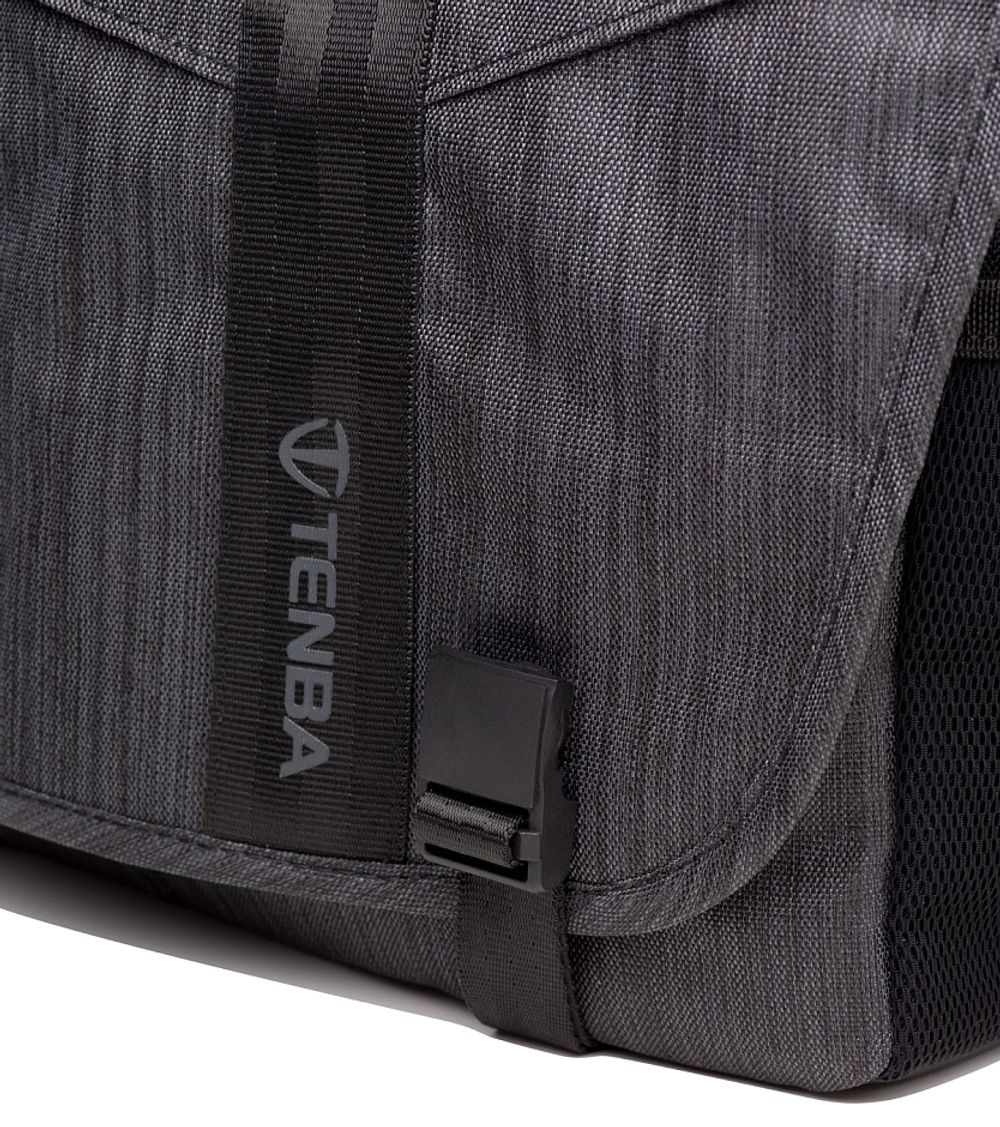 Tenba DNA Messenger 10 Graphite