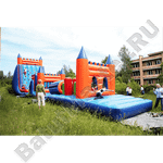 Спортивный надувной батут "Замок со скалой"