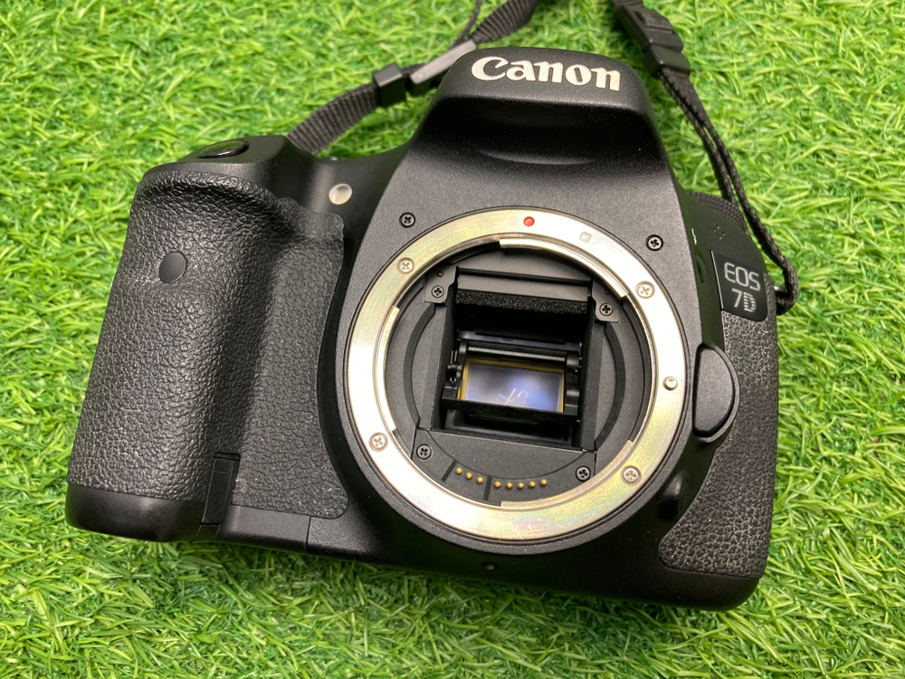 Canon EOS 7D 9.990 кадров