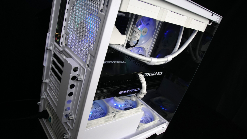 Ryzen 9 9900X + RX 9070 16Gb