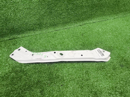 Кронштейн панели правый Chery Arrizo 8 (2022-н.в.)