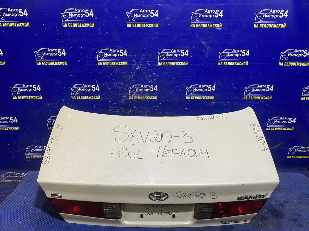 Крышка багажника TOYOTA CAMRY GRACIA 1999
