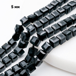 Бусина Куб, стекло, цвет черный, размер около 5,5 мм, цена за отрезок 19 см (1/2 нити)