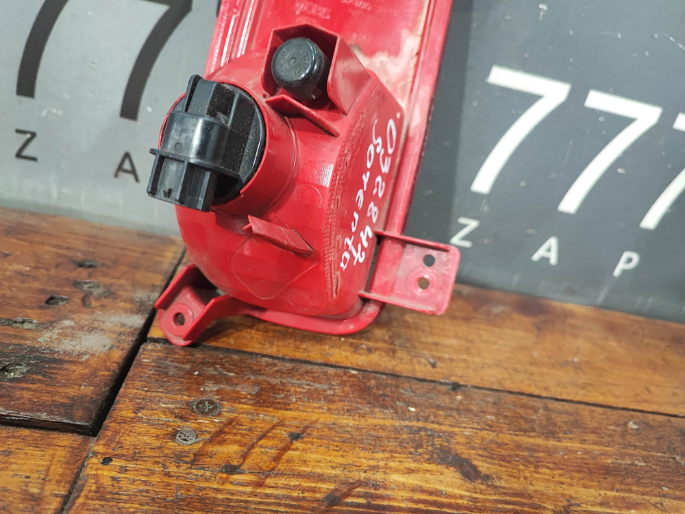 ПТФ задний правый Kia Sorento 2 (XM) 12-20 Б/У Оригинал 924062P850