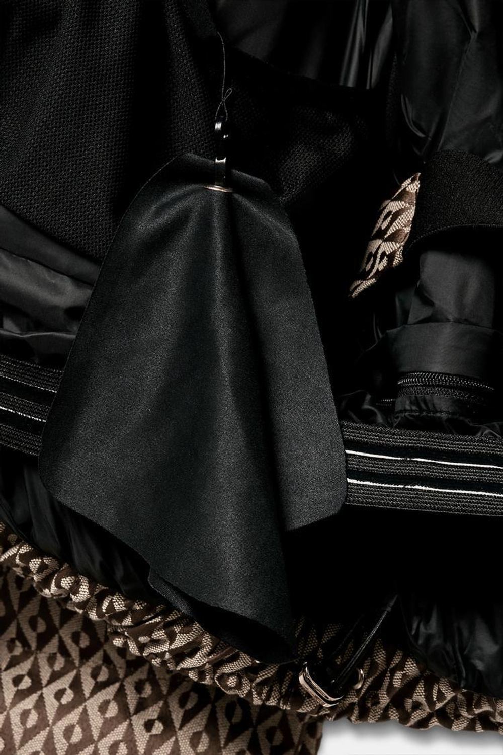 ZARA ВОДОНЕПРОНИЦАЕМАЯ КУРТКА С КАПЮШОНОМ, БЕЖЕВО-КОРИЧНЕВЫЙ