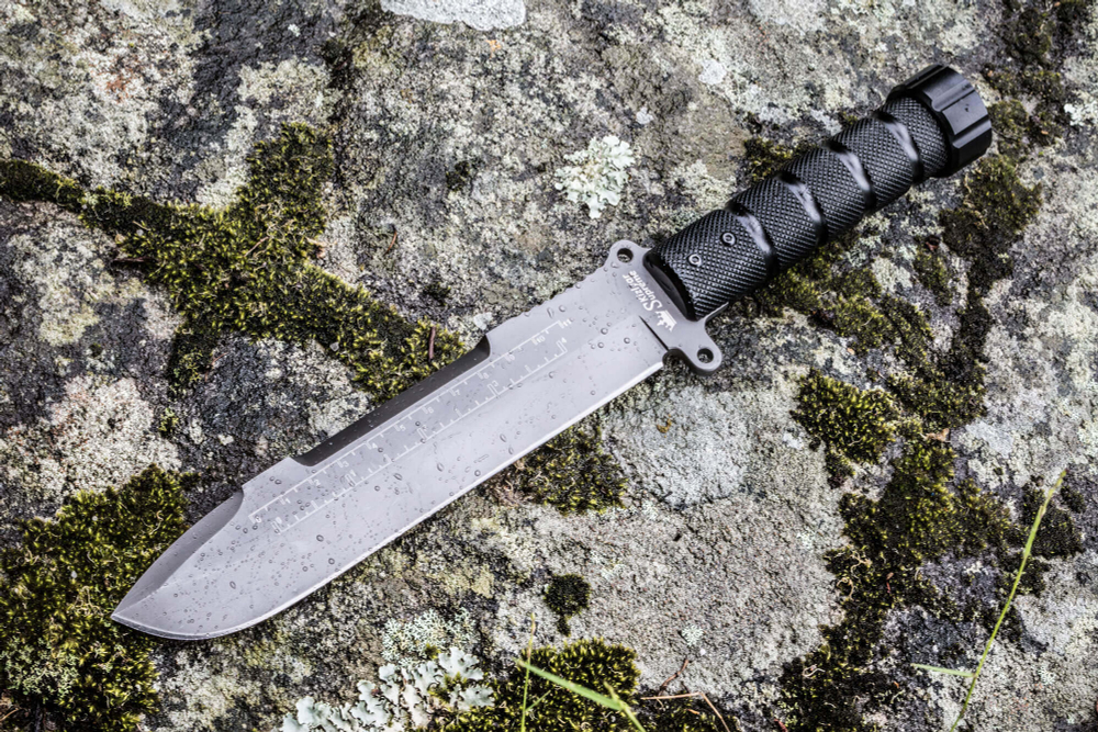 Нож выживания Survivalist Z AUS-8 Gray Titanium Serrated