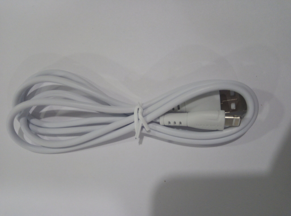 Кабель iPhone Lightning BOROFONE BX51 1м, 2.4A.  белый