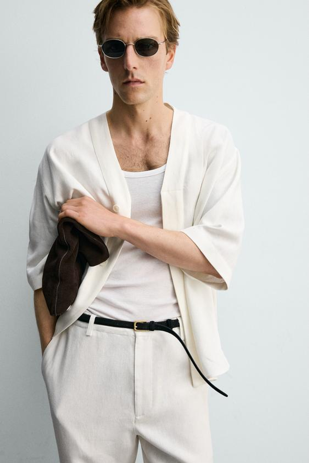 ZARA БРЮКИ RELAXED FIT ИЗ ВИСКОЗЫ И КОНОПЛИ, ЖЕЛТОВАТО-БЕЛЫЙ