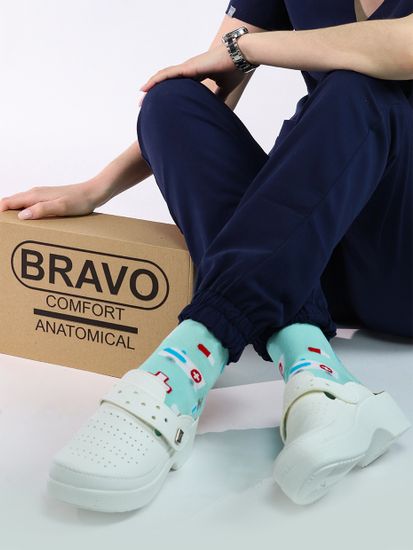 501 | "Natasa" | Белые женские медицинские сабо с закрытым носом