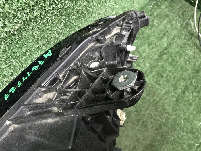 Фара правая Mercedes C w205 (2018-2023) LED