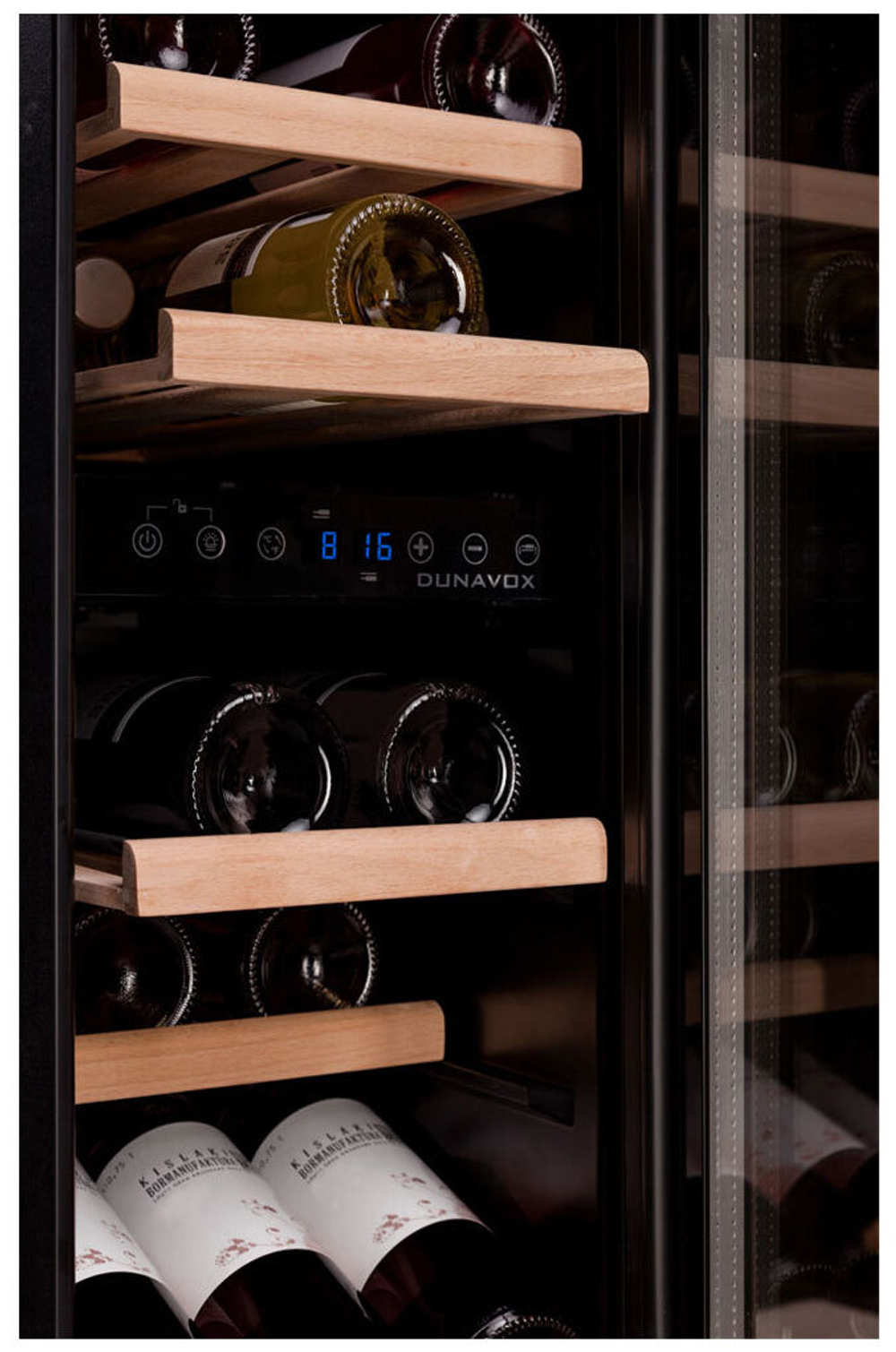 Встраиваемый винный шкаф Dunavox DAUF-17.58DSS