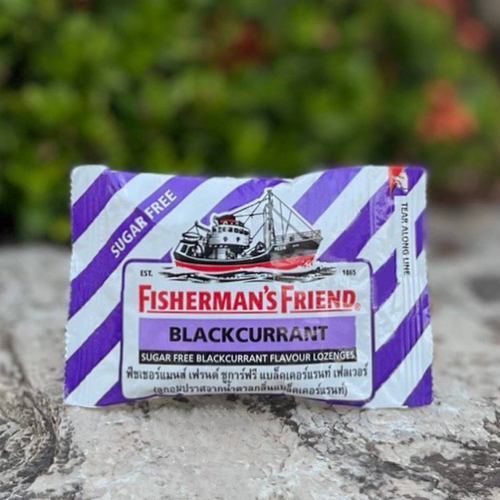 Освежающие пастилки без сахара Черная смородина Blackcurrant Fisherman’s Friend