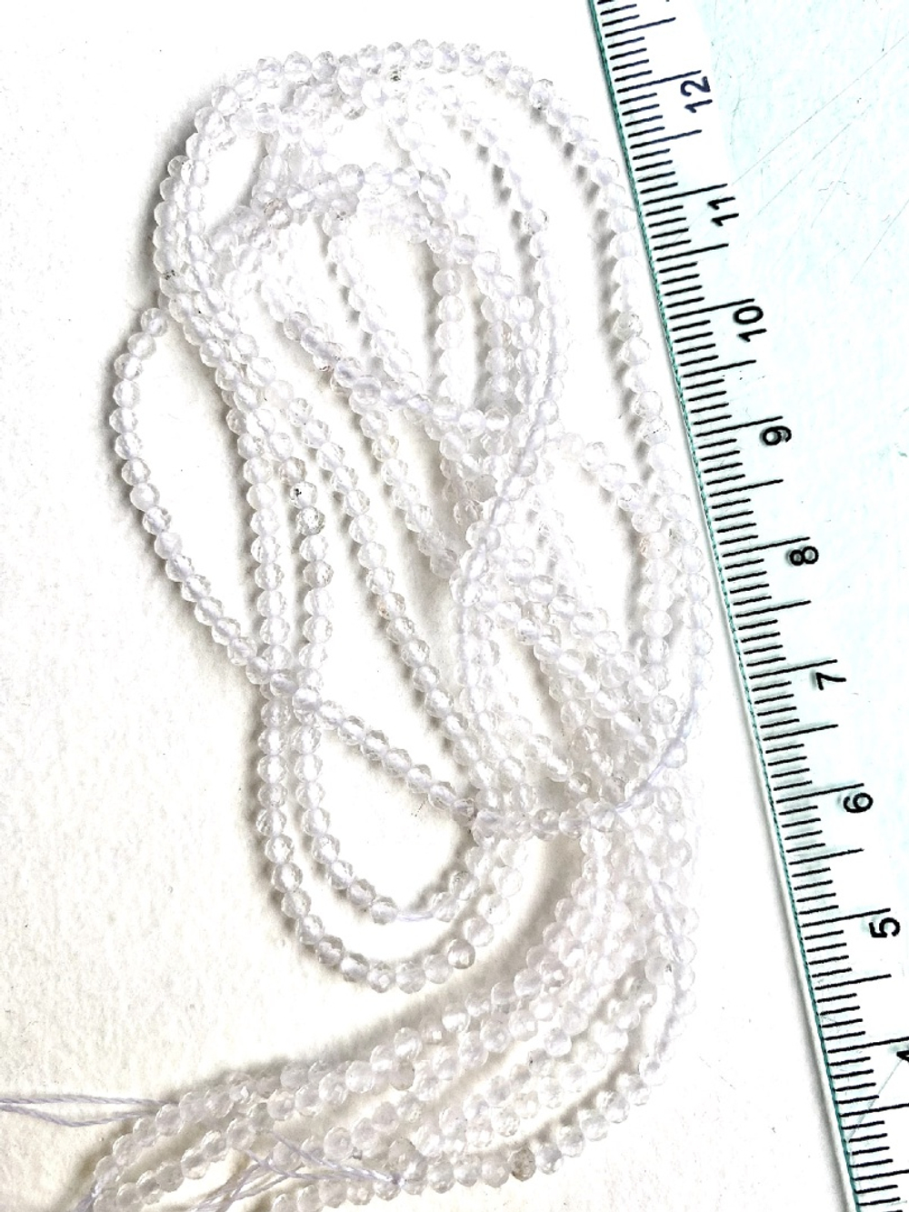 0131 Горный хрусталь, шар с огранкой, 2мм, нить 38 см