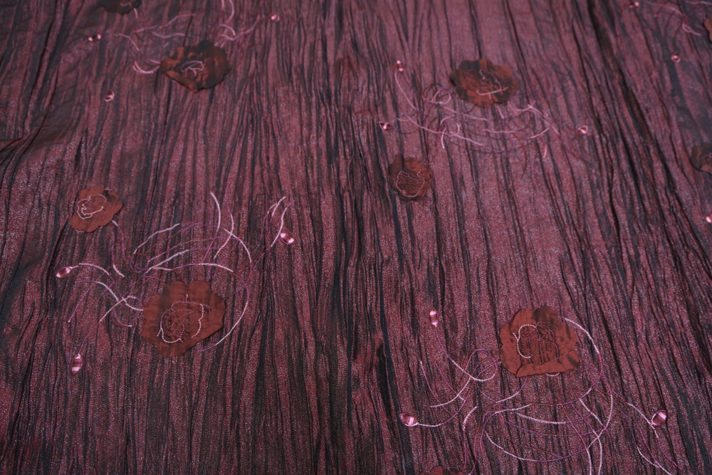 Тафта жатая вышивка бордовая