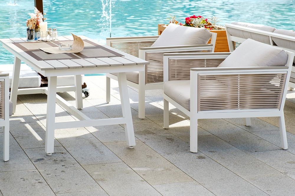 "Сан Ремо" кресло плетеное из роупа садовое, каркас алюминий белый, роуп бежевый, ткань бежевая