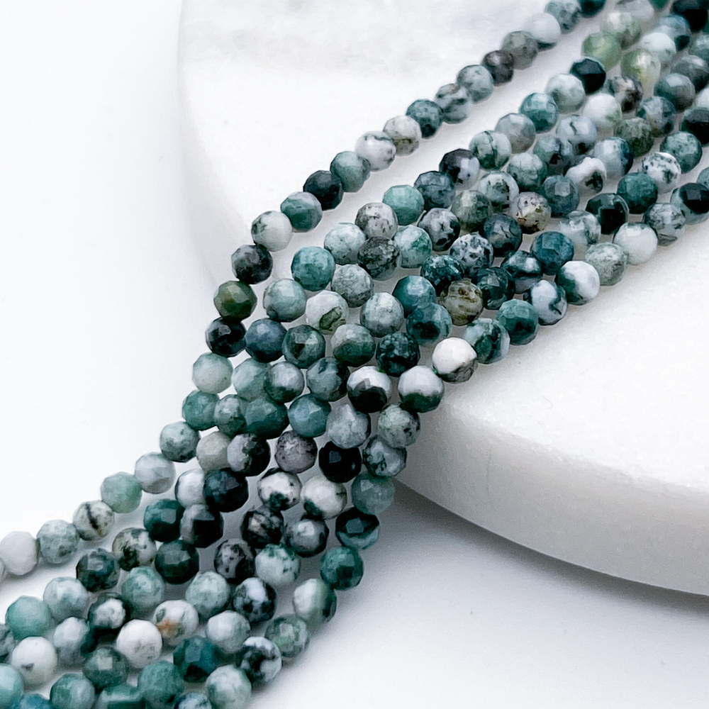 Моховый агат граненый бусины (халцедон), размер около 3-3,2 мм, цена за нить 38 см