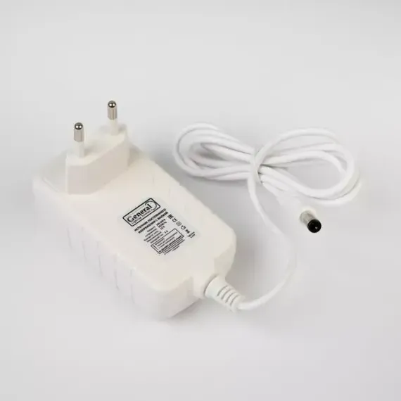 Комплект светодиодной ленты General 5 м., IP20, SMD2835, 60 LED/м., 12 В, 6500К, GENERAL (7753069)